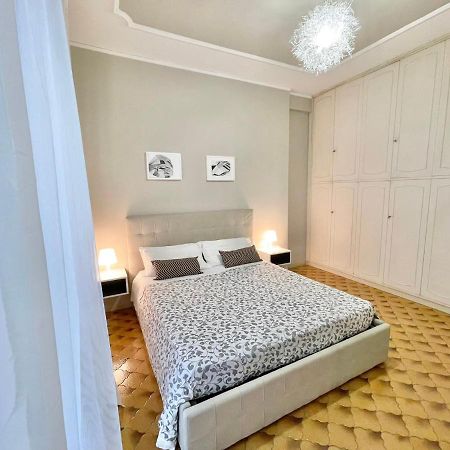 Regina Elena Apartment 2 เปสการา ภายนอก รูปภาพ