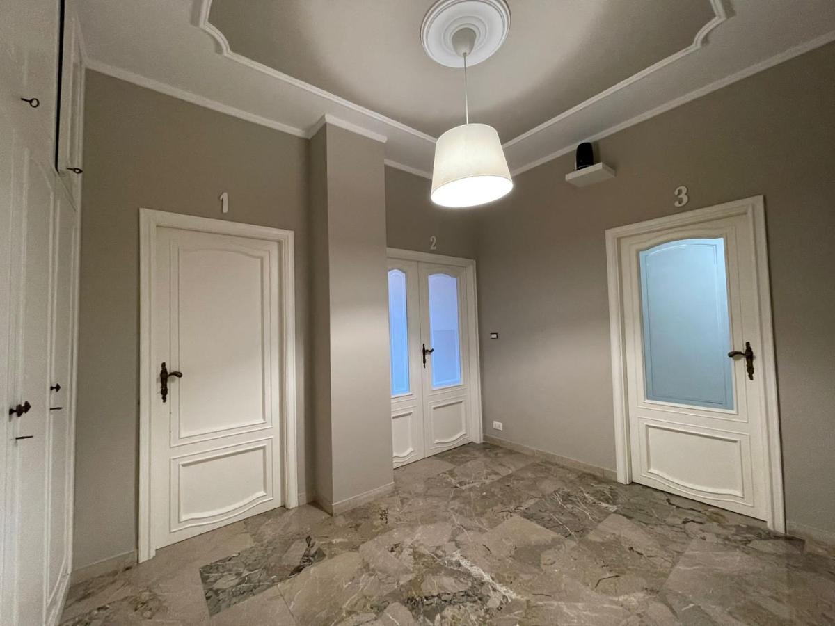 Regina Elena Apartment 2 เปสการา ภายนอก รูปภาพ